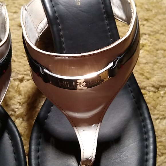 Tommy Hilfiger wedge sandals - Picture 2 of 3